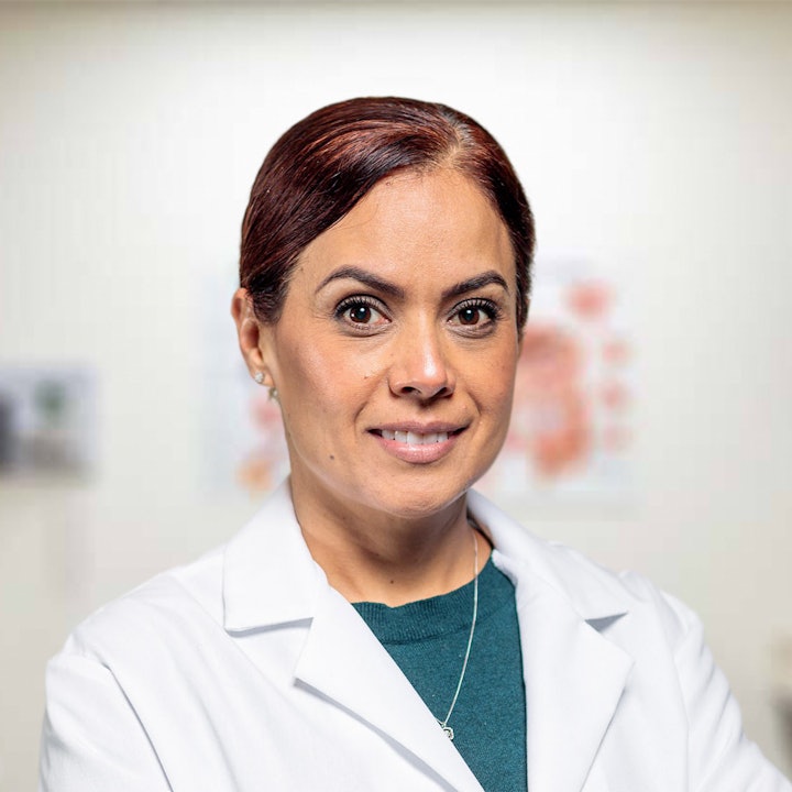 Physician Claudia Navarrete, APN - Aurora, IL - Family Medicine, Primary Care
