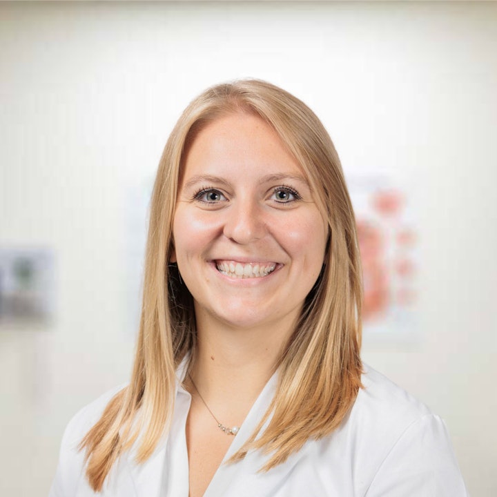 Physician Gabrielle Houser-Garzony, NP - Streamwood, IL - Family Medicine, Primary Care