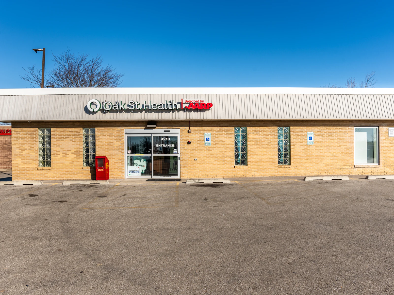 El exterior de la clínica de atención primaria Waukegan en Waukegan, Illinois.