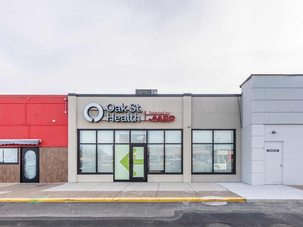 Oak Street Health Roosevelt Primary Care Clinic & Doctor’s Office